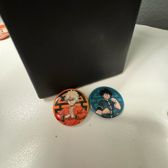 My Hero Academia, Izuku Midoriya and Katsuki Bakugou Anime Pins - Picture 1 of 4